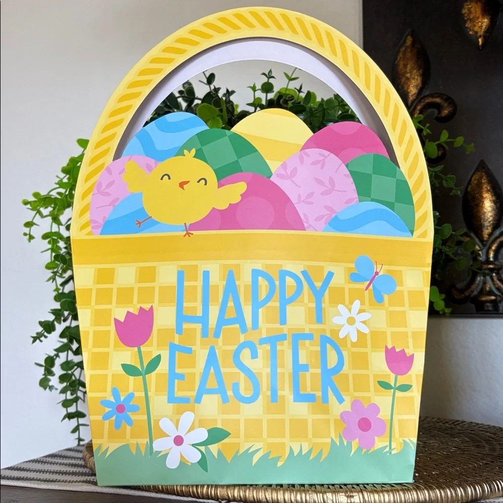🆕American Greetings Easter “Basket” Gift Bag With Scented Shredded Paper